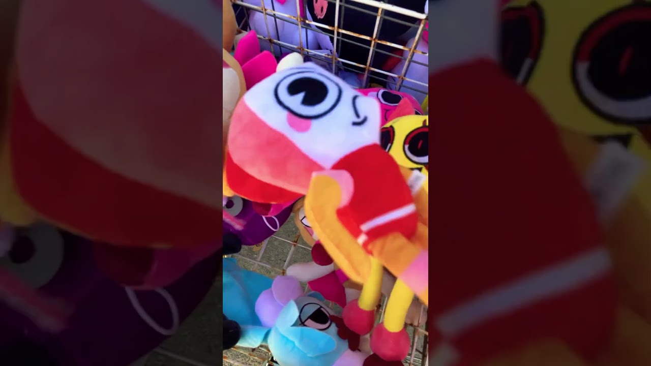 Dandy&rsquo;s world toys?! 😭 #funny #dandysworld #plush #plushies #viralvideo #viralshort #fypシ゚viral