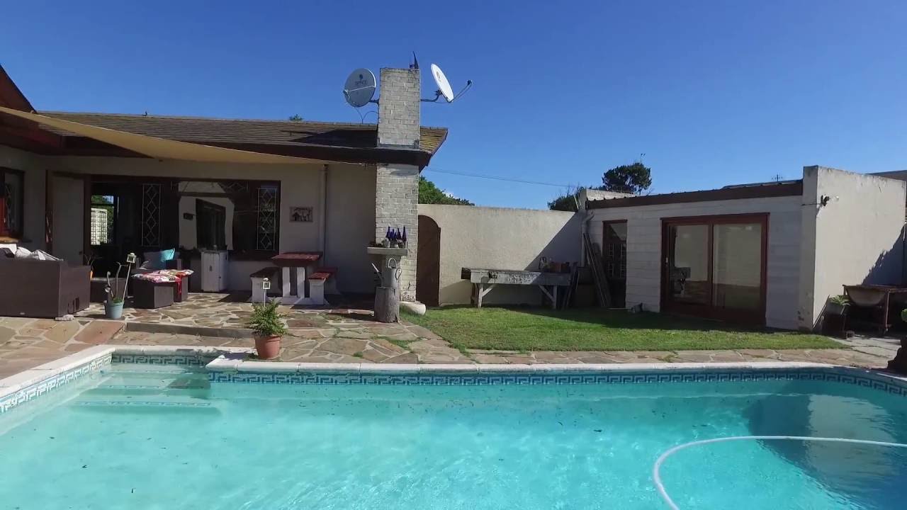 4 Bedroom House for sale in Western Cape | Cape Town | Milnerton | Milnerton |  T995760