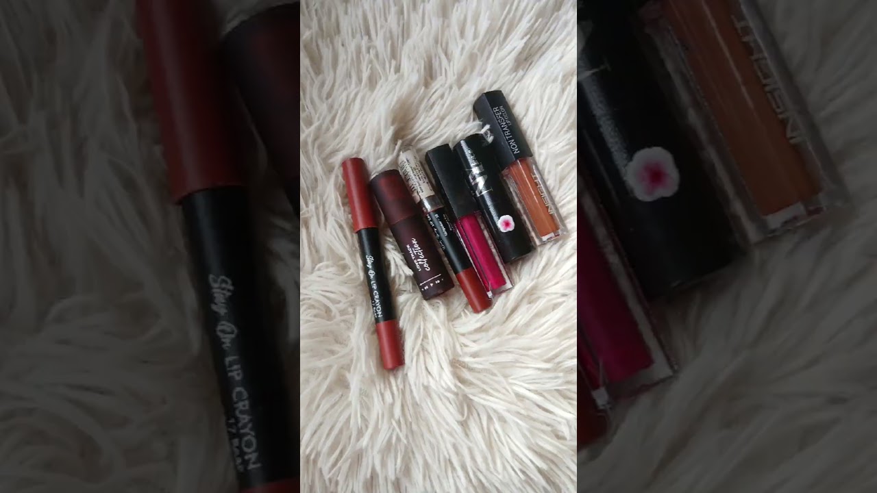 Below 200 Lippies💄              