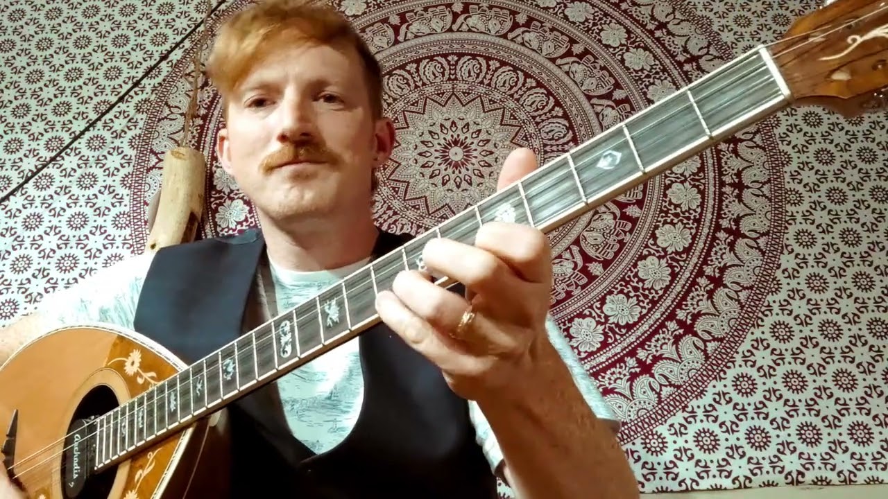 Greek bouzouki: Paddy Fahey's Jig in Gm (Irish)