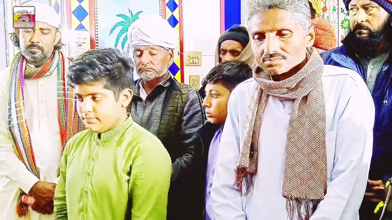 Aaj rang hai re maa rang hai 