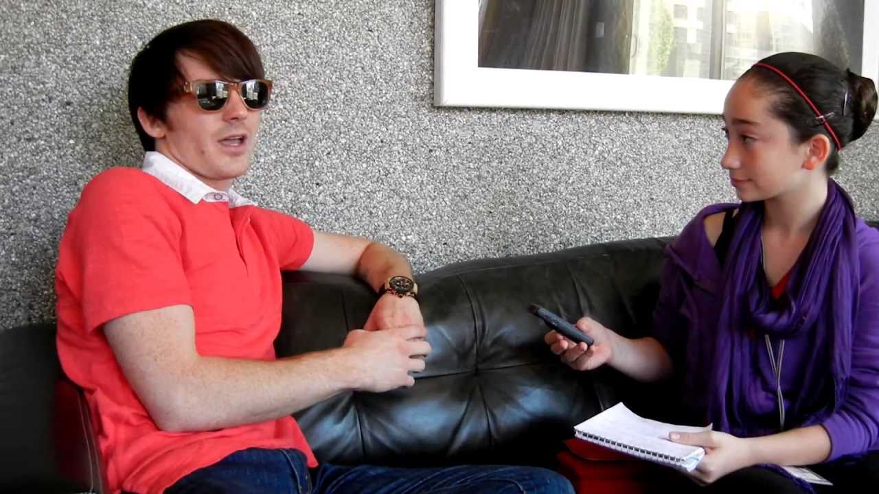 DRAKE BELL Interview w/Pavlina in NYC Nickelodeon