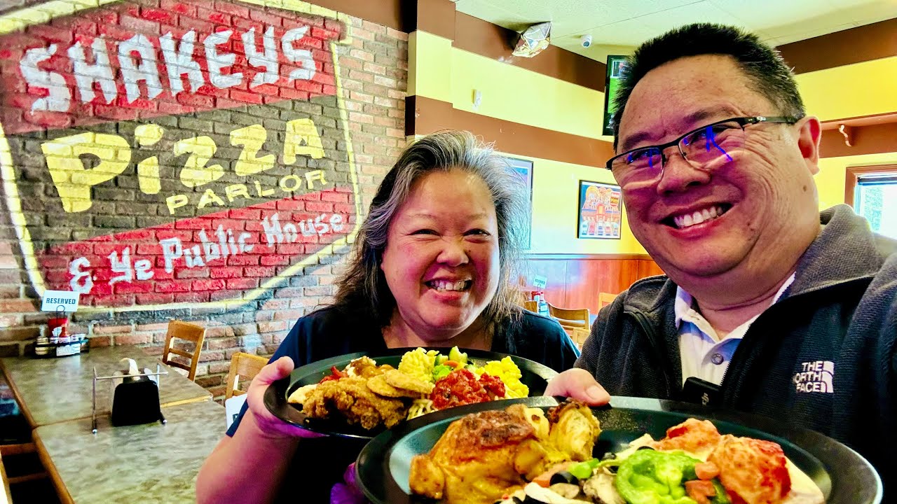 Shakey's Pizza Parlor Bunch of Lunch!
