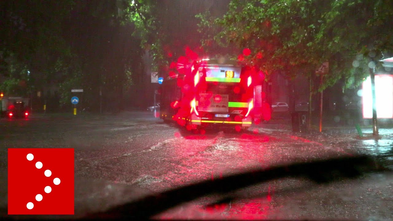 Nubifragio notturno su Milano: precipitazioni molto intense