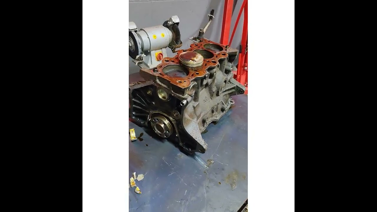 Bu sefer itici sesi değil piston kırması #automobile #motivation #mitsubishi  #mechanic #engineering