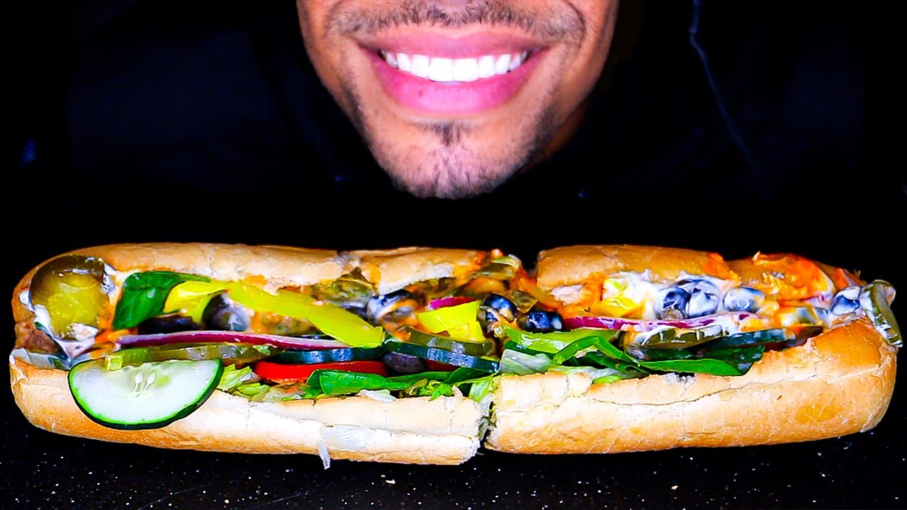 ASMR FOOTLONG SUBWAY TUNA SANDWICH MUKBANG EATING NO TALKING