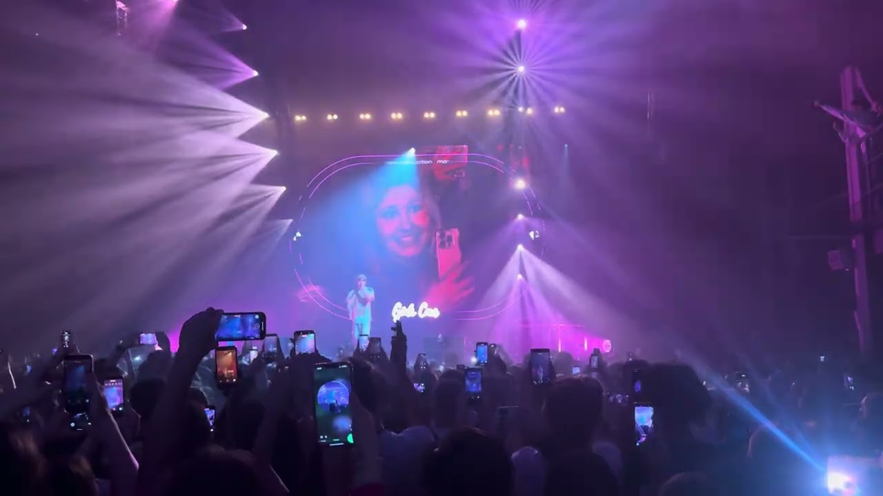 OG Buda - Дефффчонки. Live. Москва. Tau