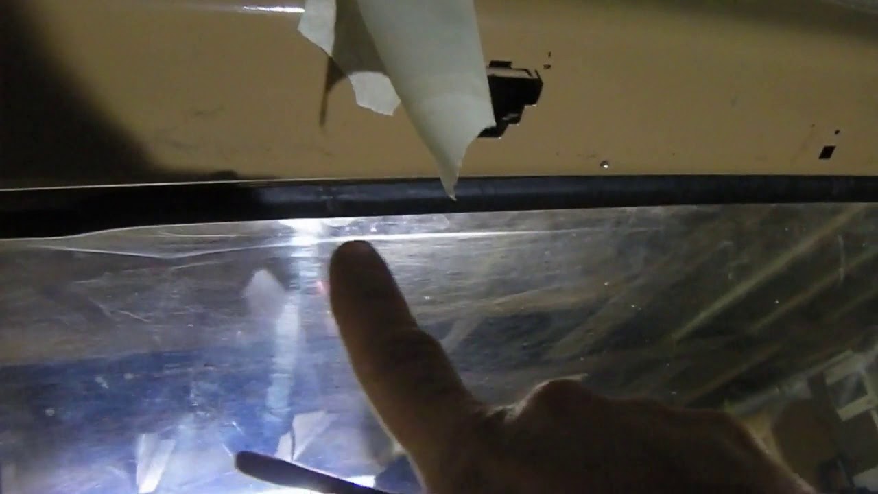 How To remove a T3 T25 windscreen. Well how I do it anyway!