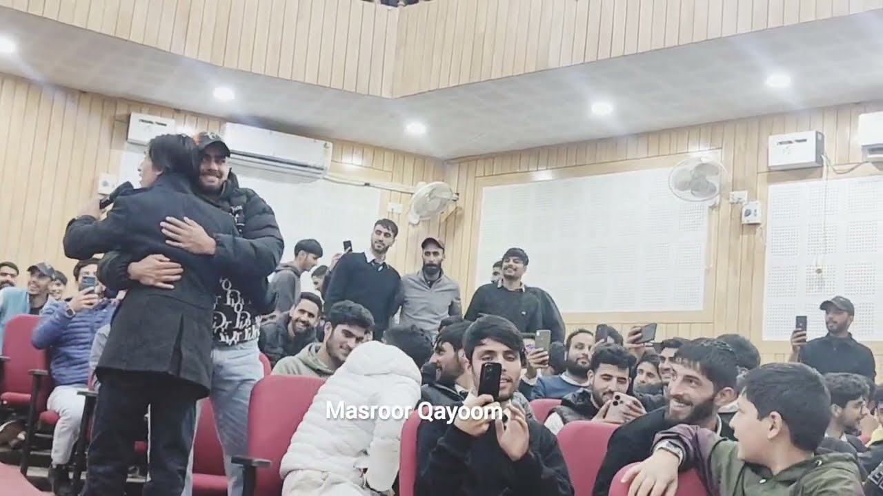 Master Saqib performace at Government Degree College Shopian @MasterSaqib #kashmir GDC Shopian