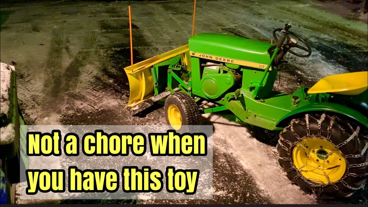 Better run this time, snow plowing with John Deere 110 round fender