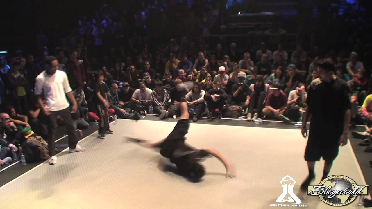 Gassama & Justen vs Flea Rock & Legacy | FLOW ONE THREE 2011