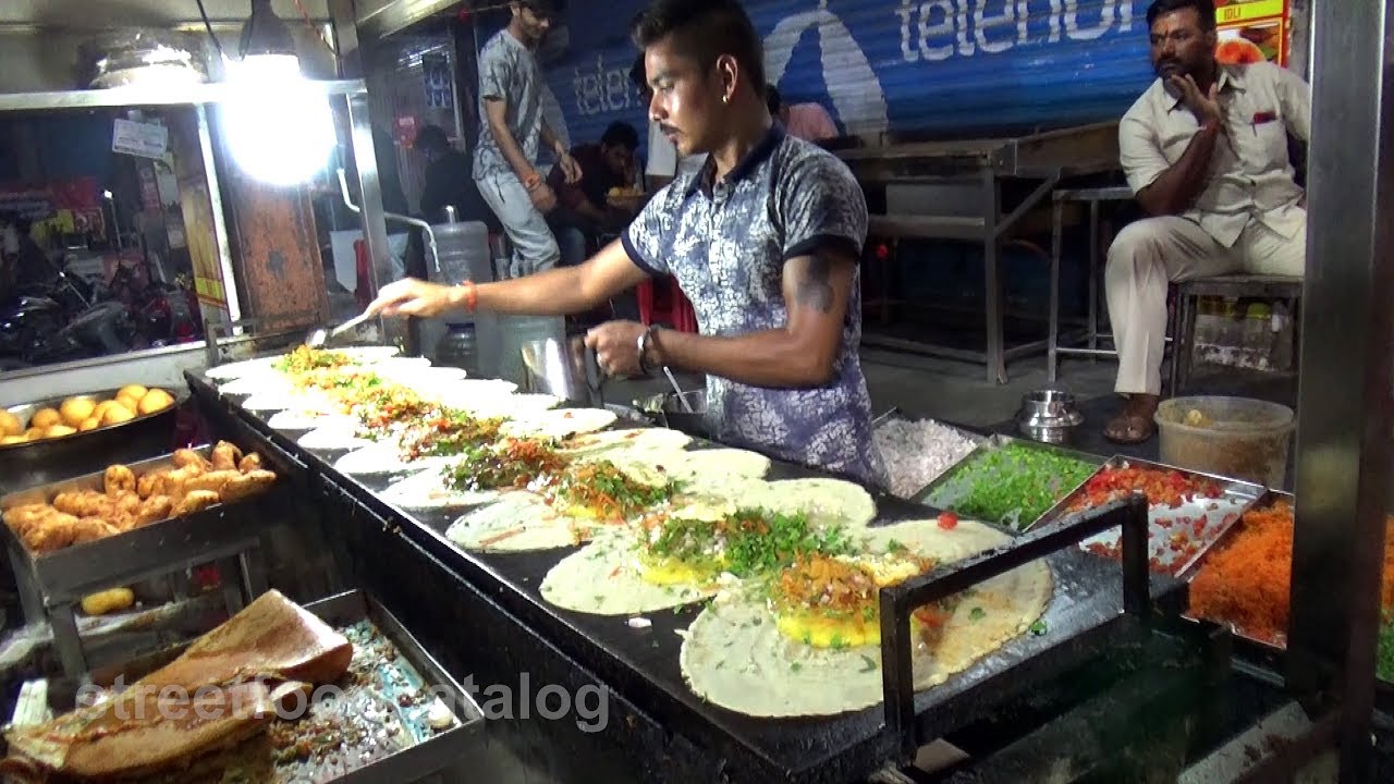 Hyderabadi Special Begum Bazar Dosa in Ameerpet | Only Rs 30 Per Plate | Street Food Hyderabad