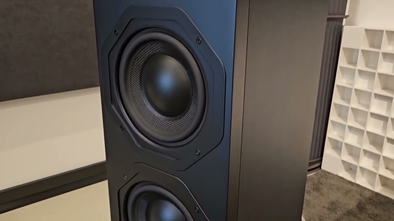 Emotiva- amerykańska marka sprzętu audio. Super brzmienie w rozsądnym budżecie. Posłuchaj w Audioneo