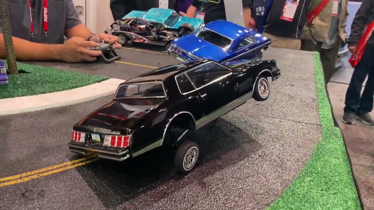 Visiting the Redcat Racing booth at SEMA Show 2022!