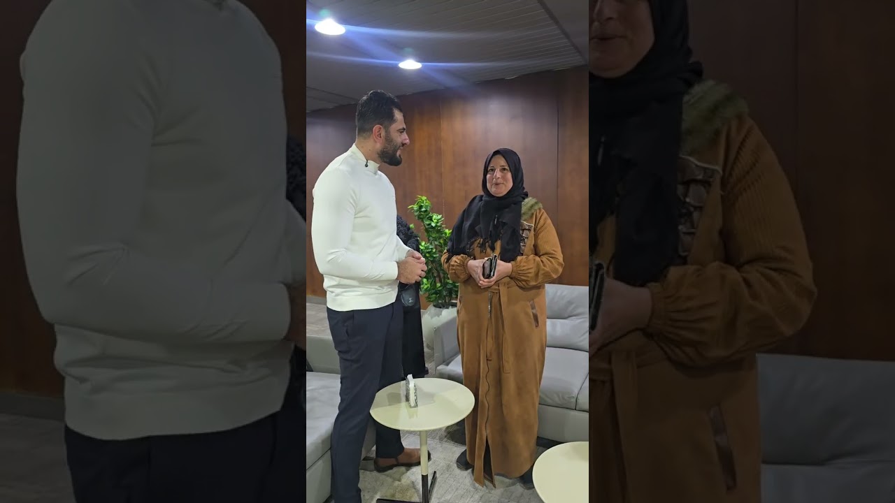 كنت ابكي على اخويي وادعيله رح قله اني بحبه كتير بس شوفه