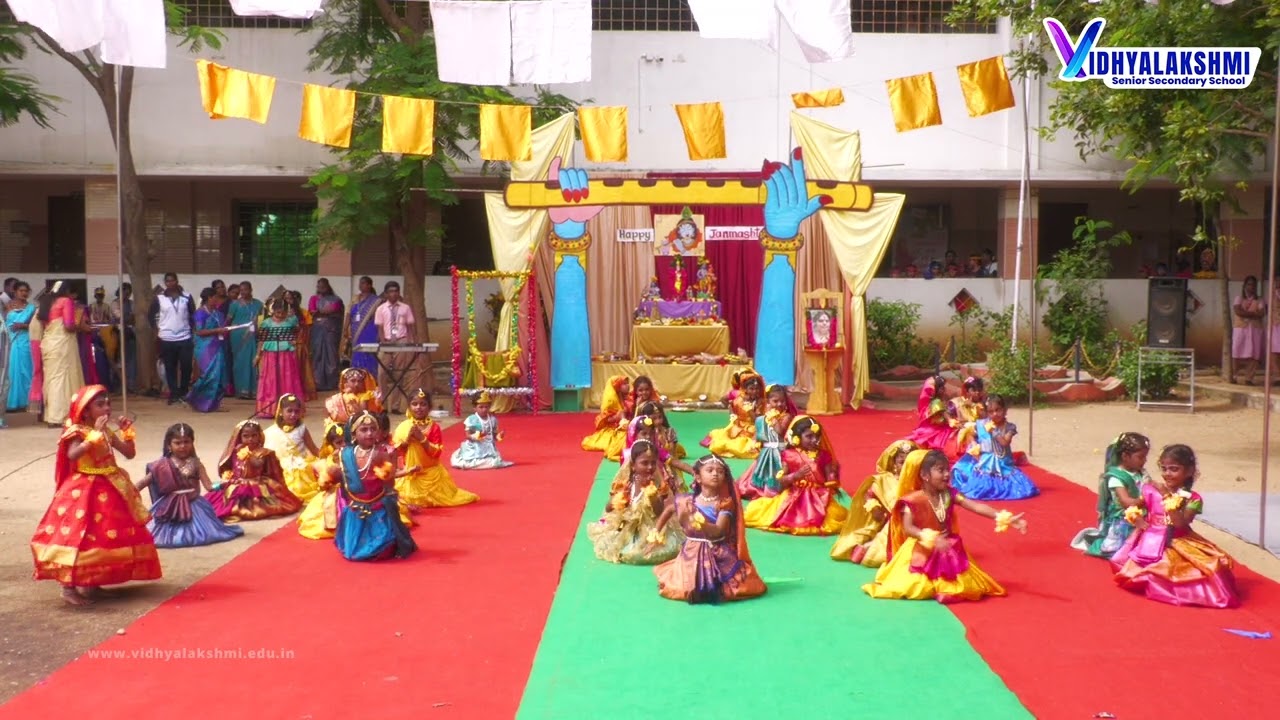 🦚 Little Krishna & Radha Dance | Janmashtami Celebration by UKG Students