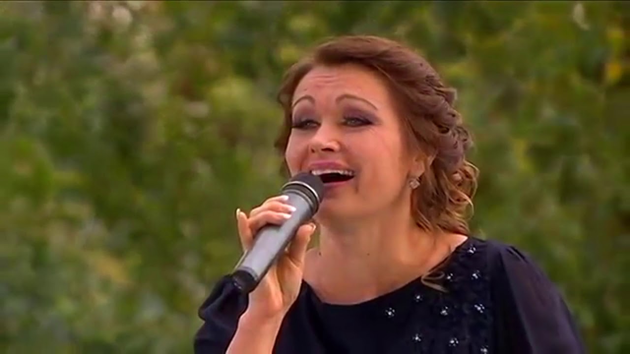GALINA PERIC - NA TE MISLIM KADA ZORA SVICE (Sajam knjiga) RTS