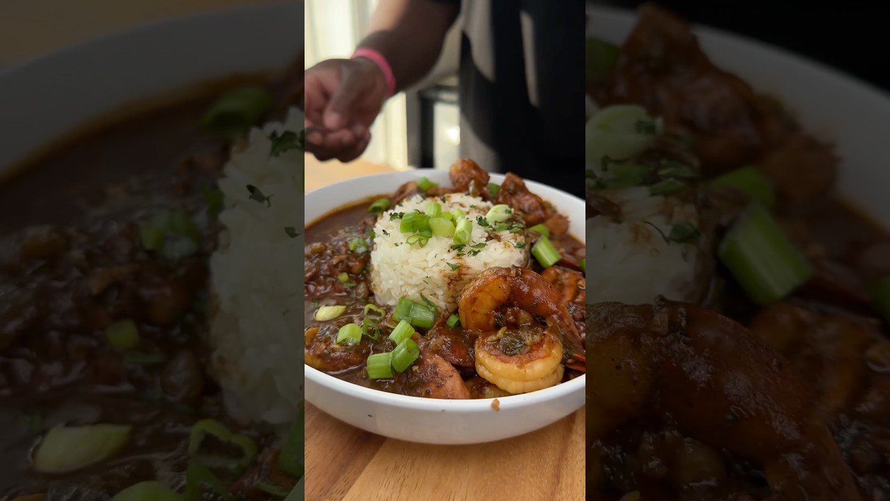 Gumbo recipe with chicken, shrimp and sausage #verynoicee