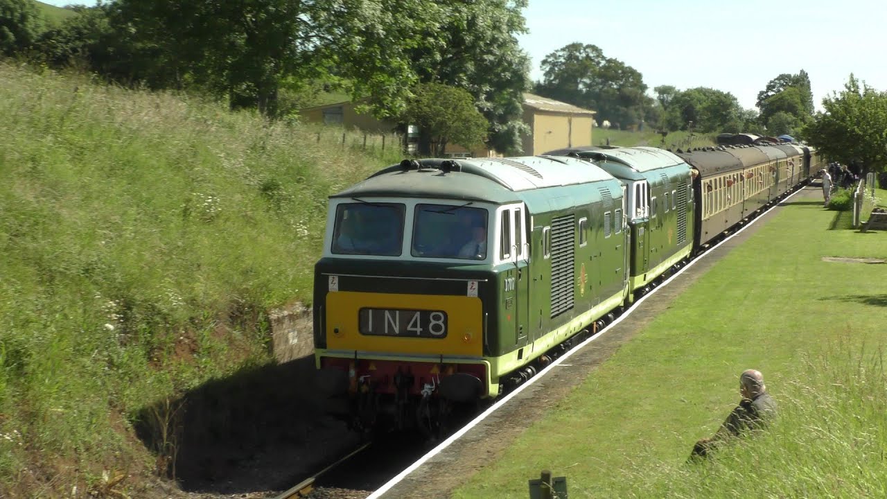 Double Headed Hymeks and the Return of D7018