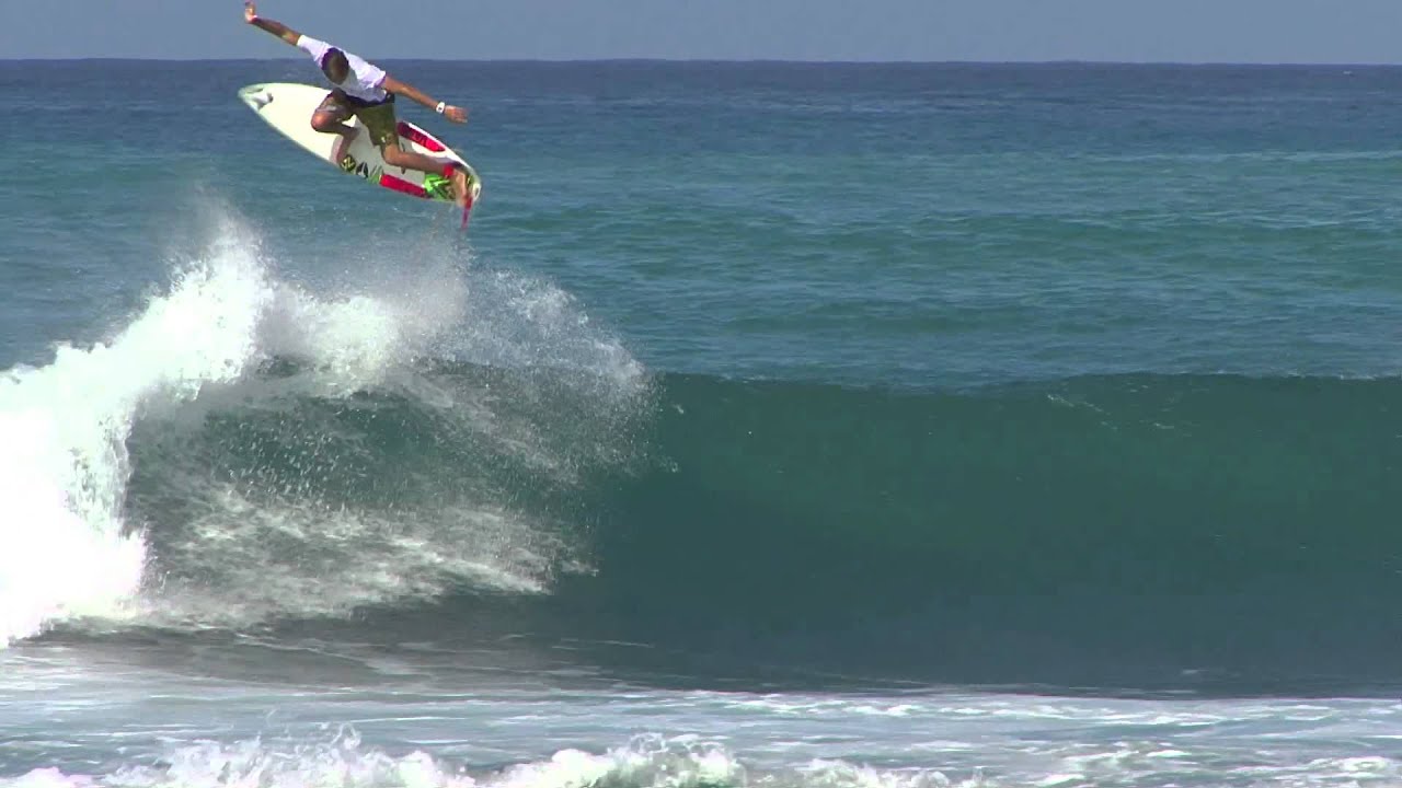 GUADELOUPE ANSE B FREE SURF
