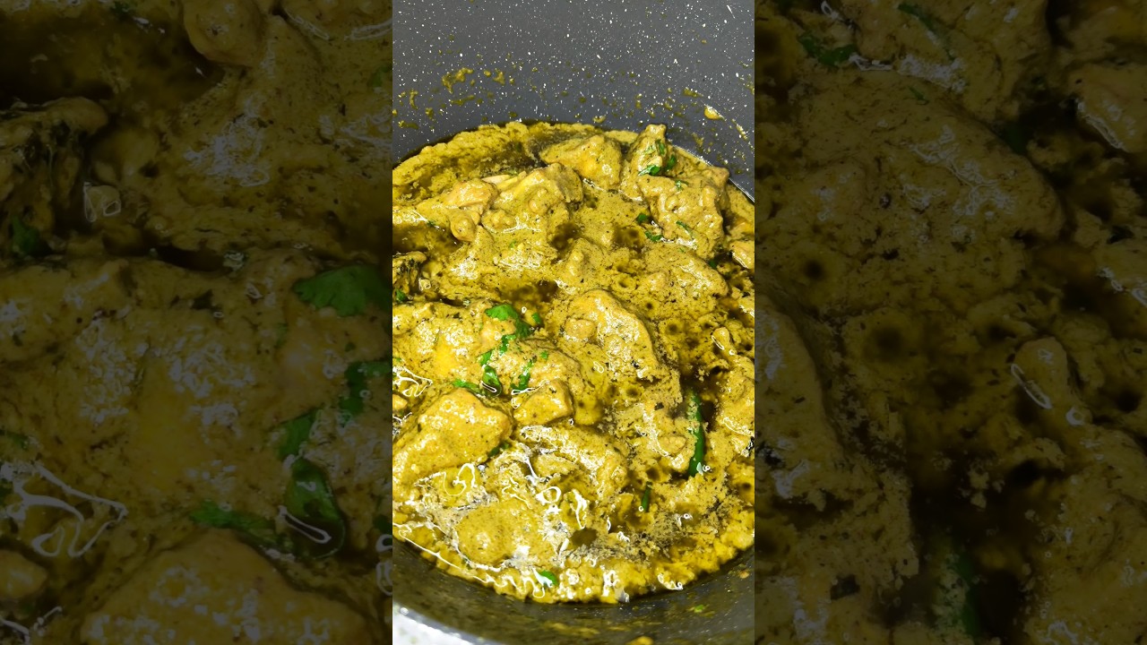 Hyderabadi Green Chicken Korma Recipe ❤️#shorts#chickenkorma#greenchickenrecipe#viralshorts#ytviral