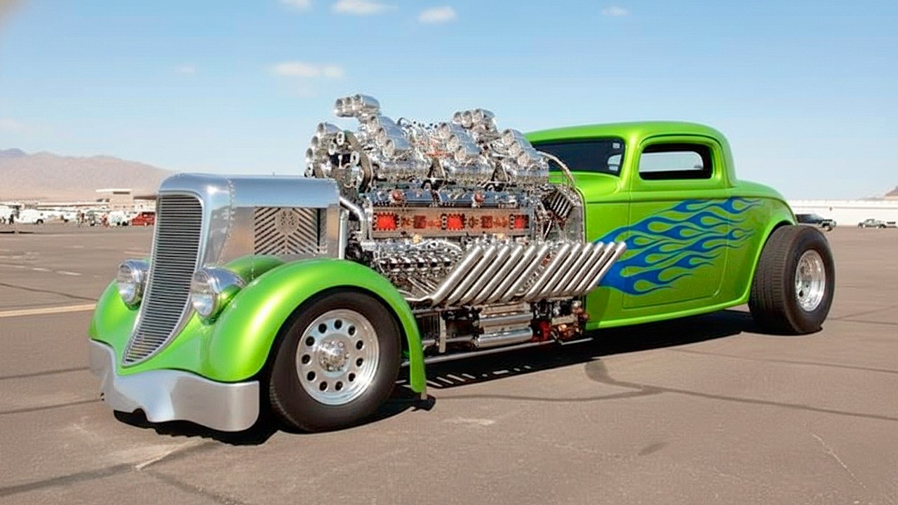 10 of the Most ABSURD Classic Cars Powered by AIRCRAFT ENGINES &mdash; MUST-SEE!