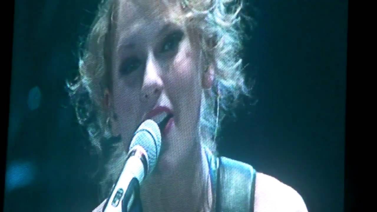 Taylor Swift Live in Manila - Fifteen