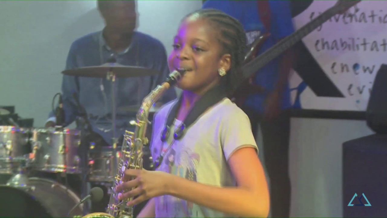 Temilayo Abodunrin | NARA(Tim Godfrey Ft Travis Green) | AIA