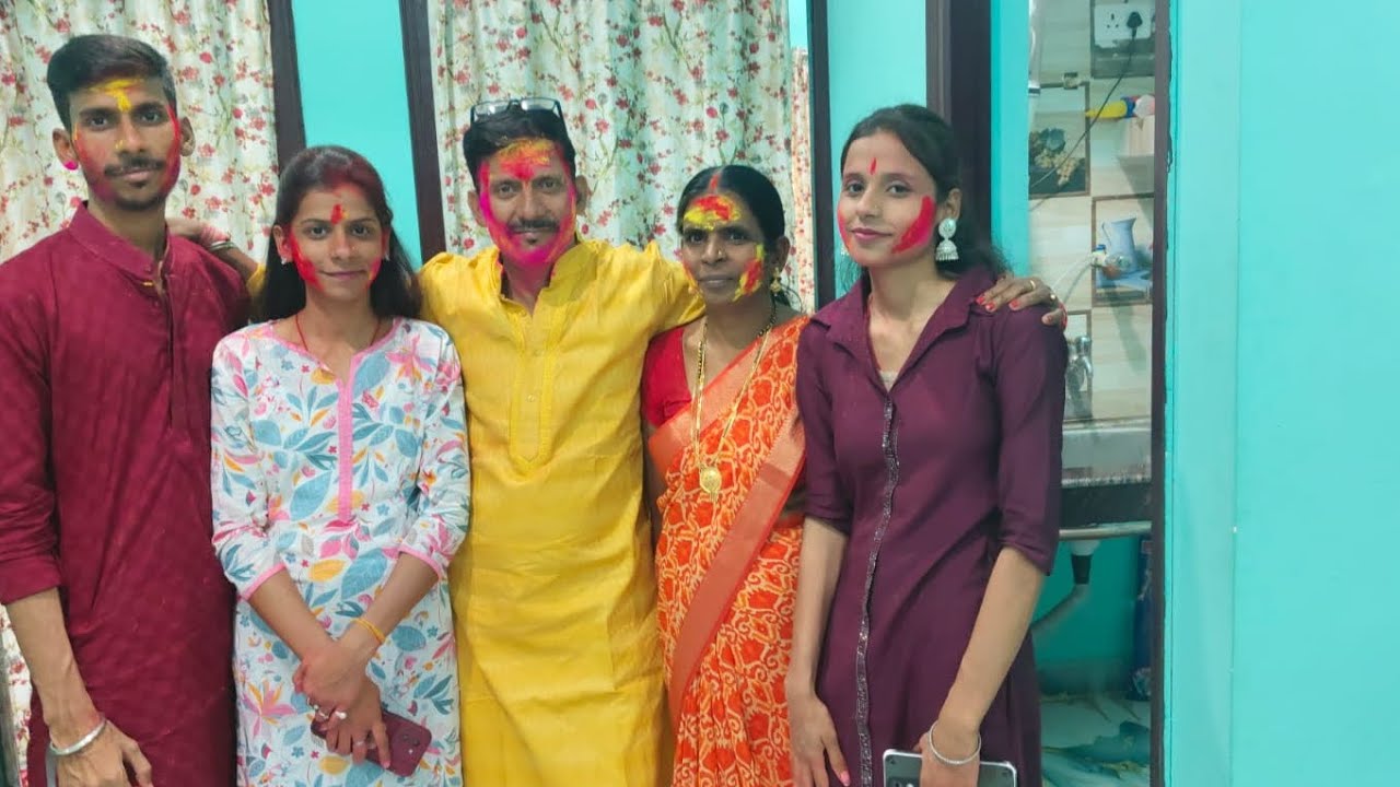 Happy holi 🫟🎈 aaj to maja a Gaya @Riyarvlogs25 #holi #dailyvlog #youtube #video #longvideo 