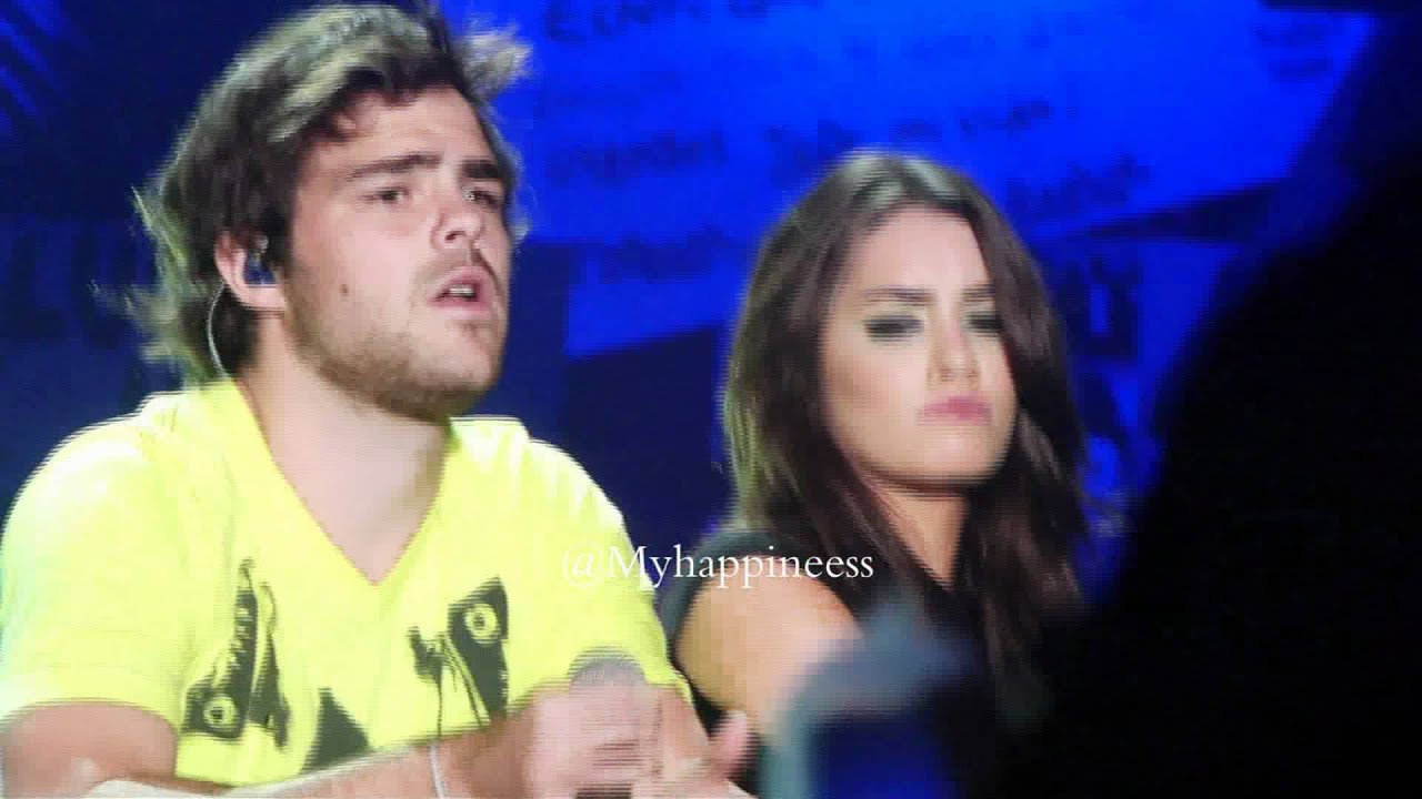 Miedo a perderte- Lali y Peter cantaron juntos 23/10/11 HD