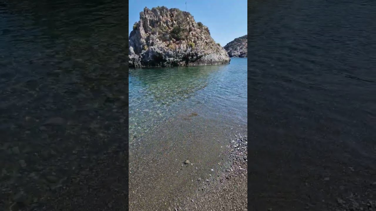 Hidden Gem Revealed: Exploring the Secluded Beauty of Stena Beach, Kaloi Limenes in South Crete 🏖️🌊