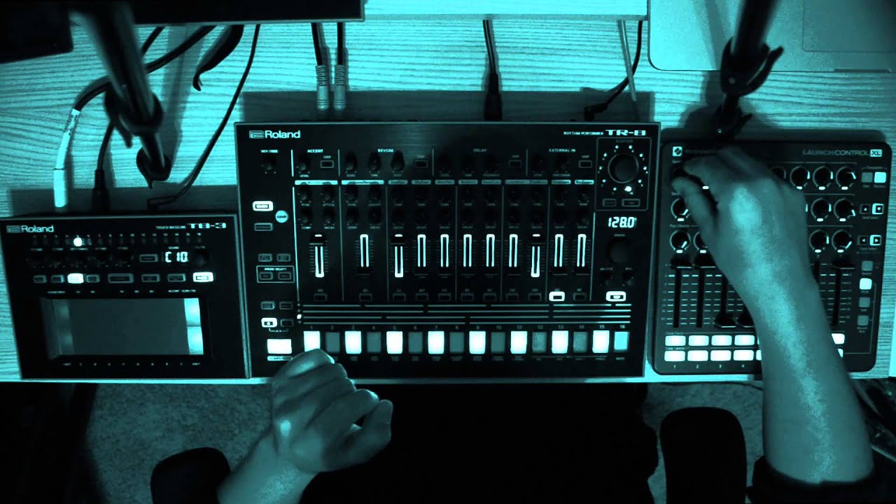 "Skyline"   Tommy J Roland Aira TR 8 TB 3 Novation Launch Control XL Ableton Live Techno Jam