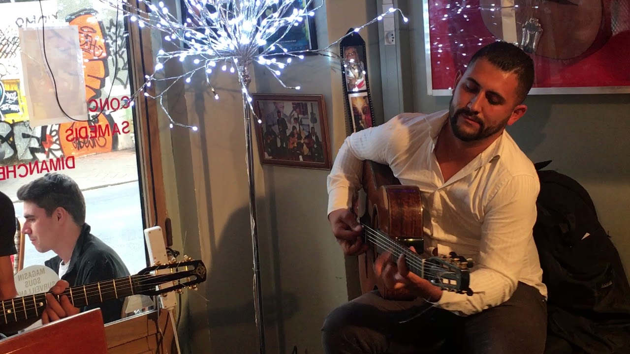 Caravan performed by Steven Reinhardt at La Chope des Puces