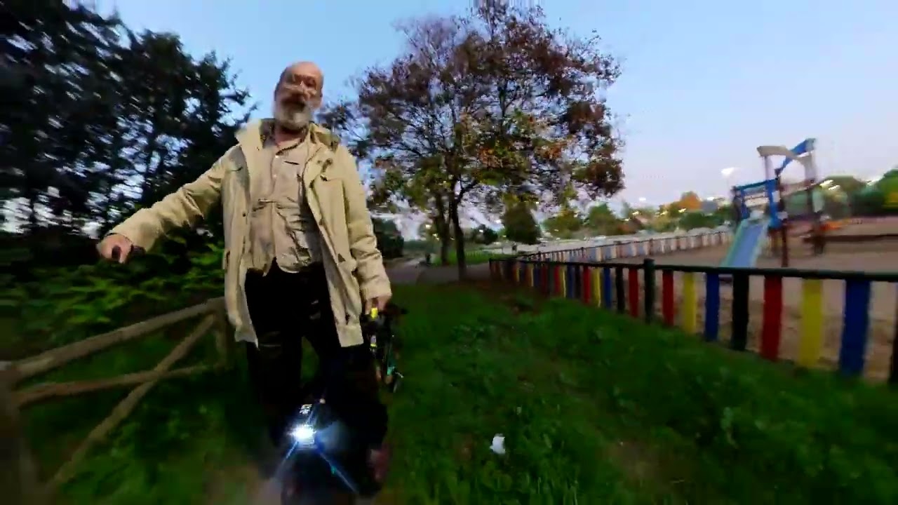 La Inmotion V12 HT es mi mejor compañera para pasear a los perros.