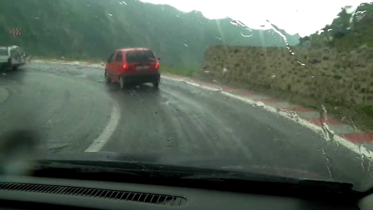 Fogarasi havasok hajtű kanyarok (Tölcsvárról hazafele a fogarasi havasok felé)