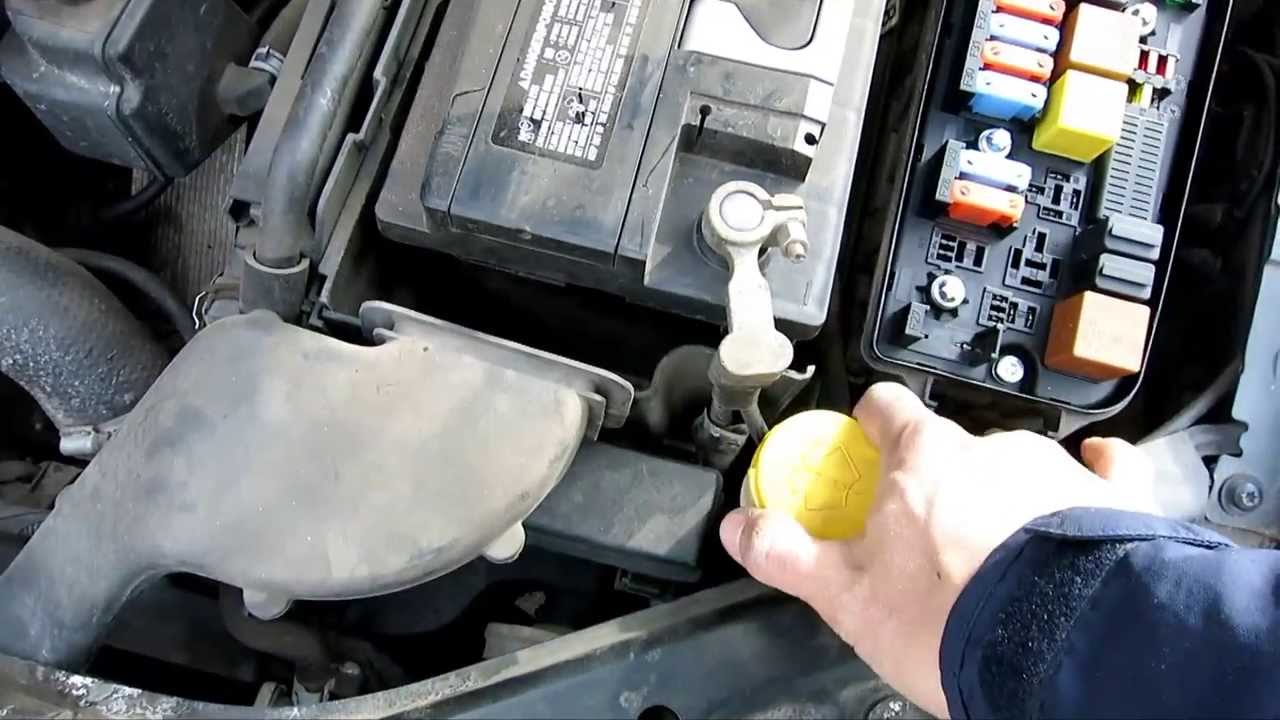 SAAB 9-3 93 Headlight Low Beam Light Bulb Replacement SYLVANIA H7 - 2003