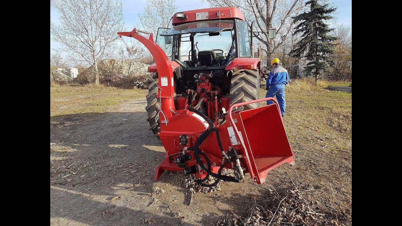 Kaideli BX62RS ágaprító munka közben
