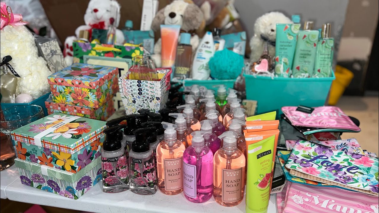 Last Minute Basket Fillers for Mothers Day & More Gift Basket Ideas