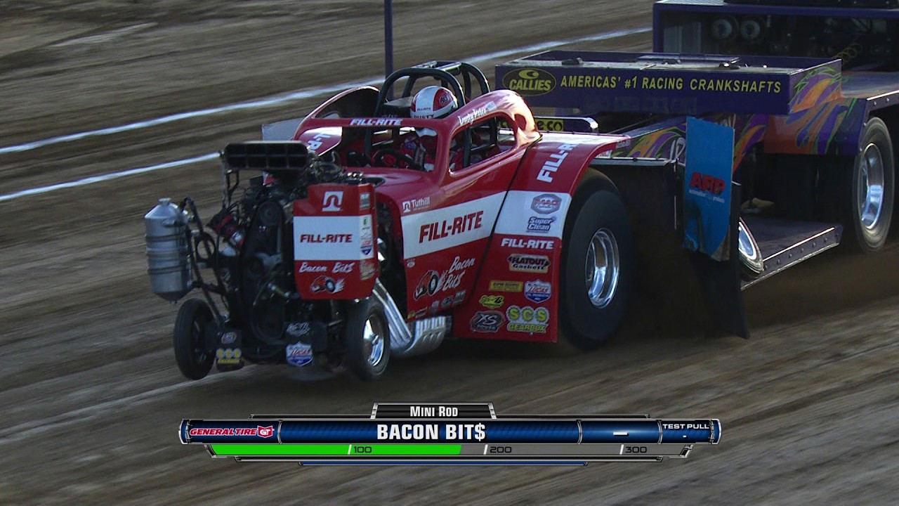Wild Mini Rods pulling in Farley, IA at the 300 Raceway Farley Nationals in 2020!
