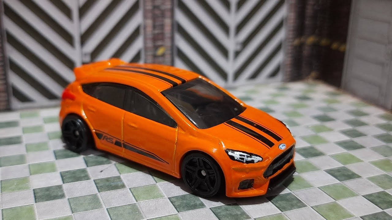 Como fazer a pintura dos faróis do Hotwheels.