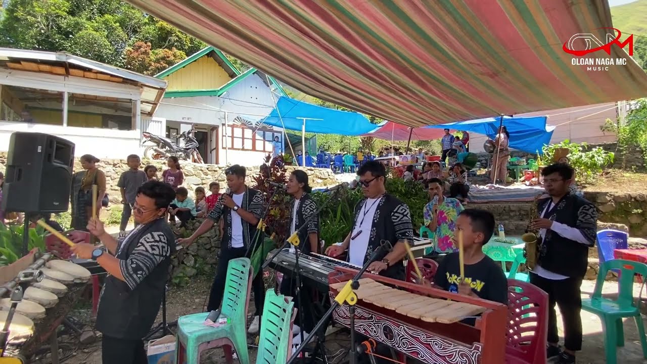 OLOAN NAGA MC -- LIVE PESTA ADAT BATAK