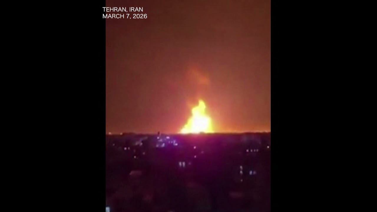 SCENE Explosion and huge flames as US-Israel strikes oil depot in Tehran