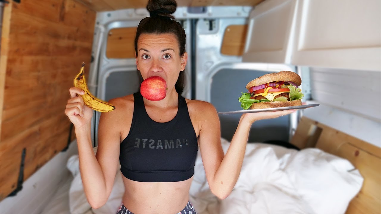 WHAT WE EAT IN A DAY | Vegan Van Life in Texas | Eamon & Bec