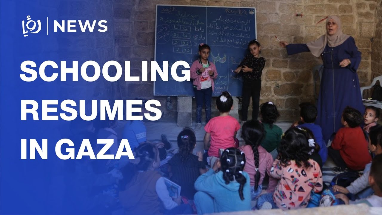 Gaza&rsquo;s students return to classes in school sheltering displaced