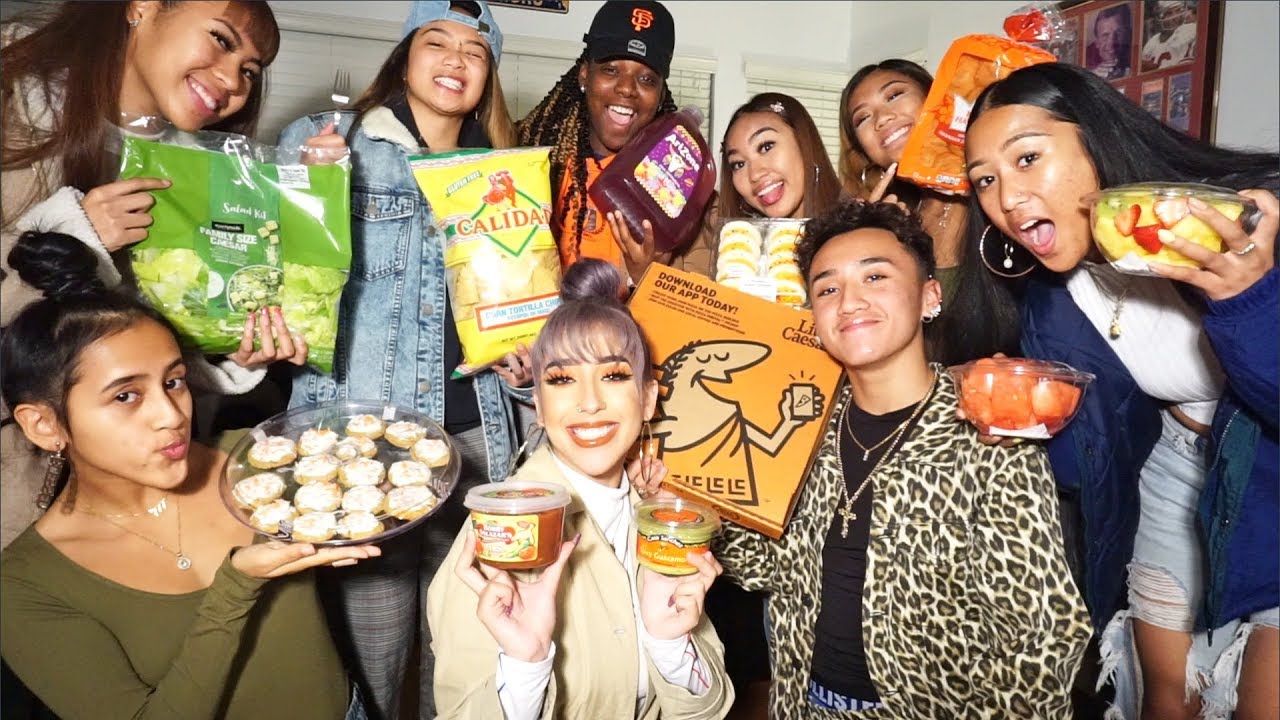 FRIENDSGIVING MUKBANG