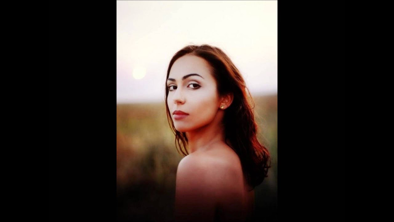 Alexandrina Hristov - Cutite si sageti de foc HD