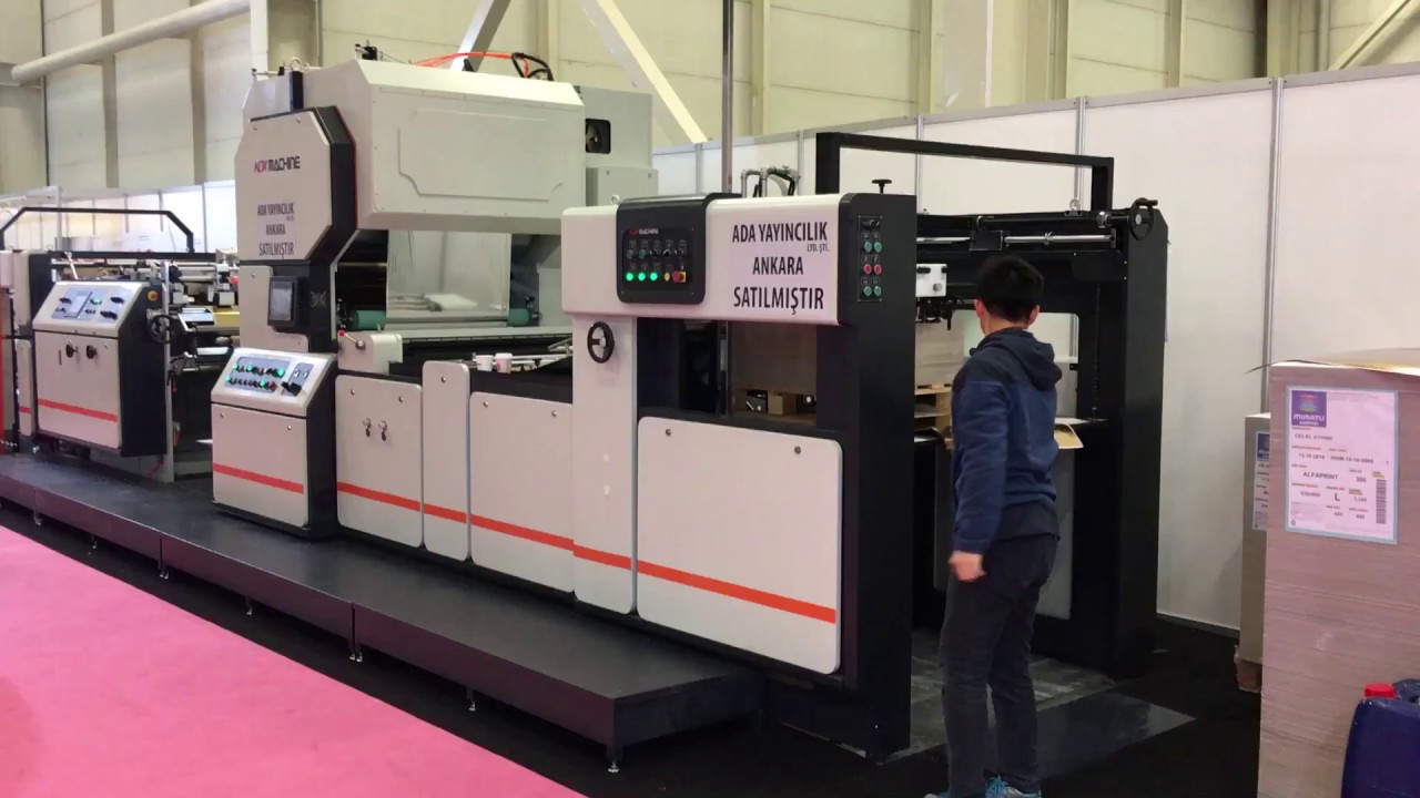 Gold PET film lamination. Italian hot knife plastificatrice laminator laminating pelliculage selefon