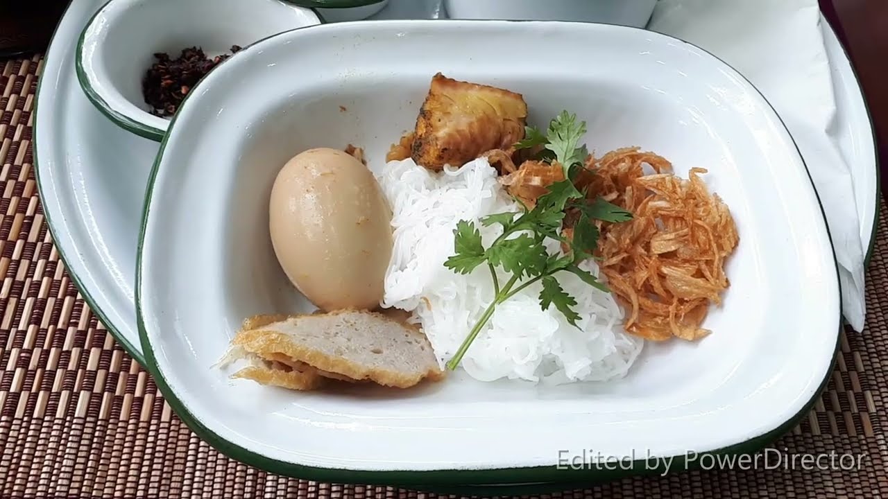 မြန်မာရိုးရာအစားအစာ ~ ရွှေမန္တလေး မုန့်ဟင်းခါး  Mote Hin Gar/Mohinga ~ Shwe Mandalay Tea Palace 😊😉