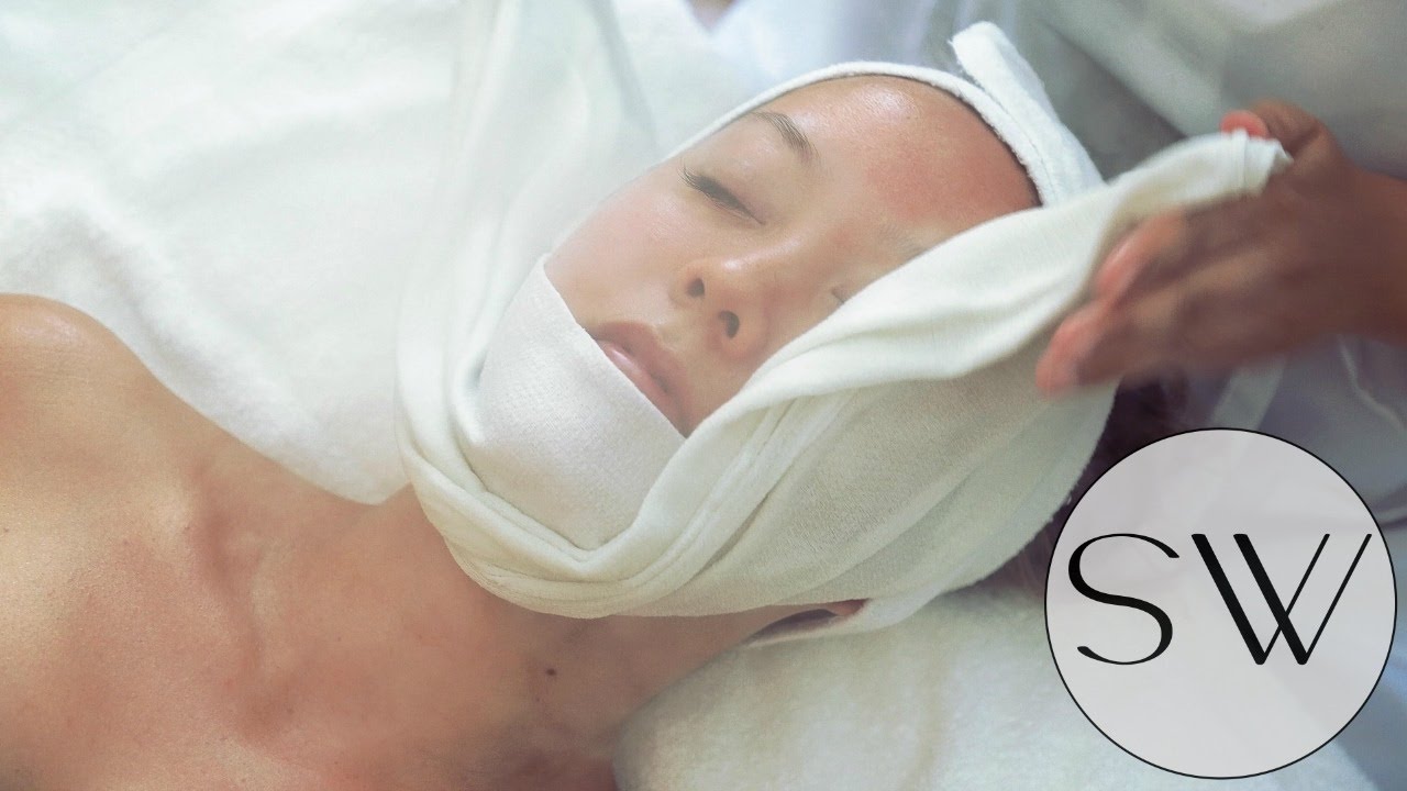 FACIAL TREATMENT with COSMEDIX