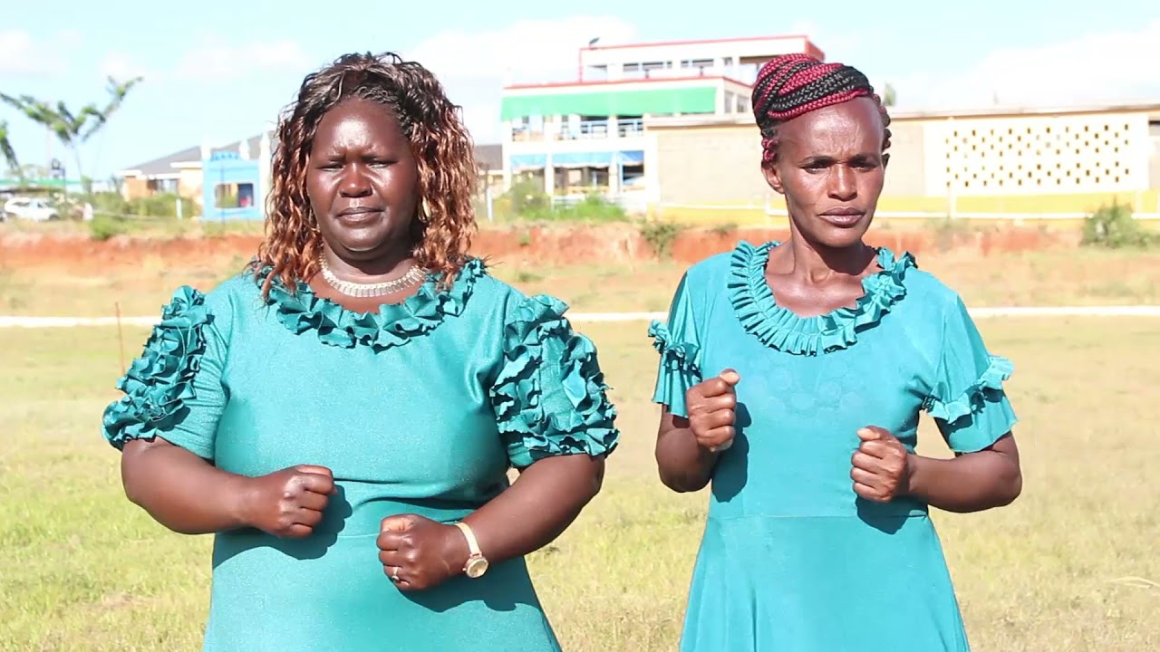 NIACHIENI MIMI NIENDE